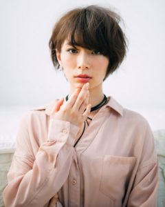 大人女子のマッシュショート
